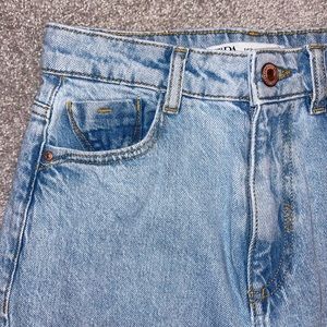 Light wash Zara jeans